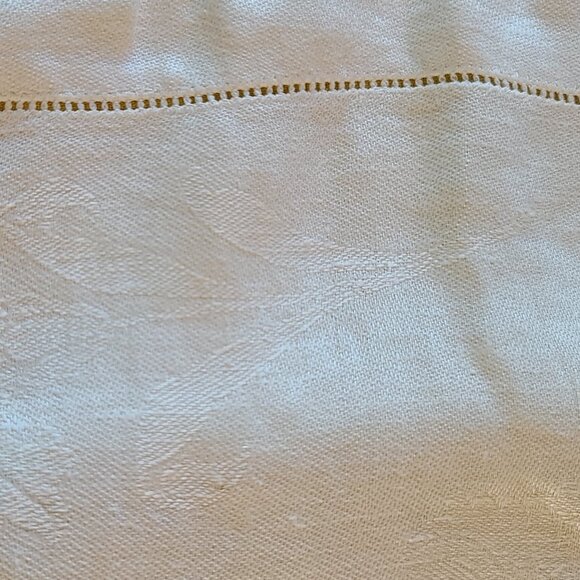 Four Beautiful Vintage Hand Embroidered Table Runners - Dresser Scarves - Picture 5 of 12